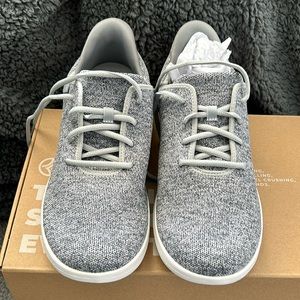 Kizik Madrid Heathered Gray Women’s 13 / Men’s 11.5 wide